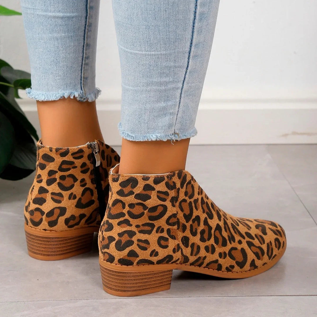 Elegantes botines de ante para mujer