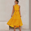 Vestido midi ajustado y acampanado con lunares