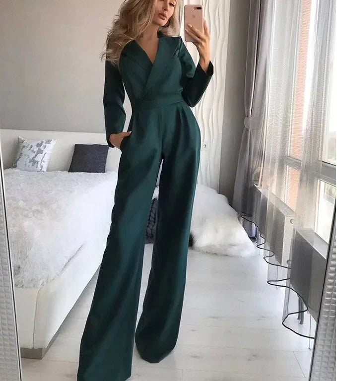 Elegante mono de manga larga para un look sofisticado