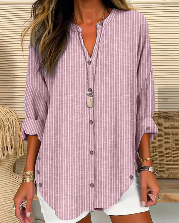Top de moda con estampado a rayas y corte elegante