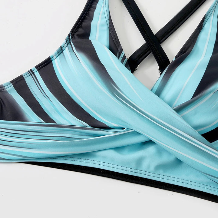 Conjunto de bikini de cintura alta con estampado elegante