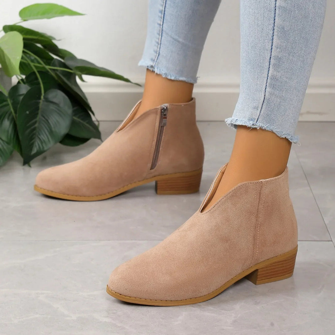 Elegantes botines de ante para mujer