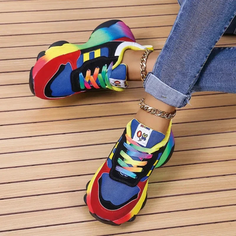 Zapatillas multicolores de moda con suela de plataforma