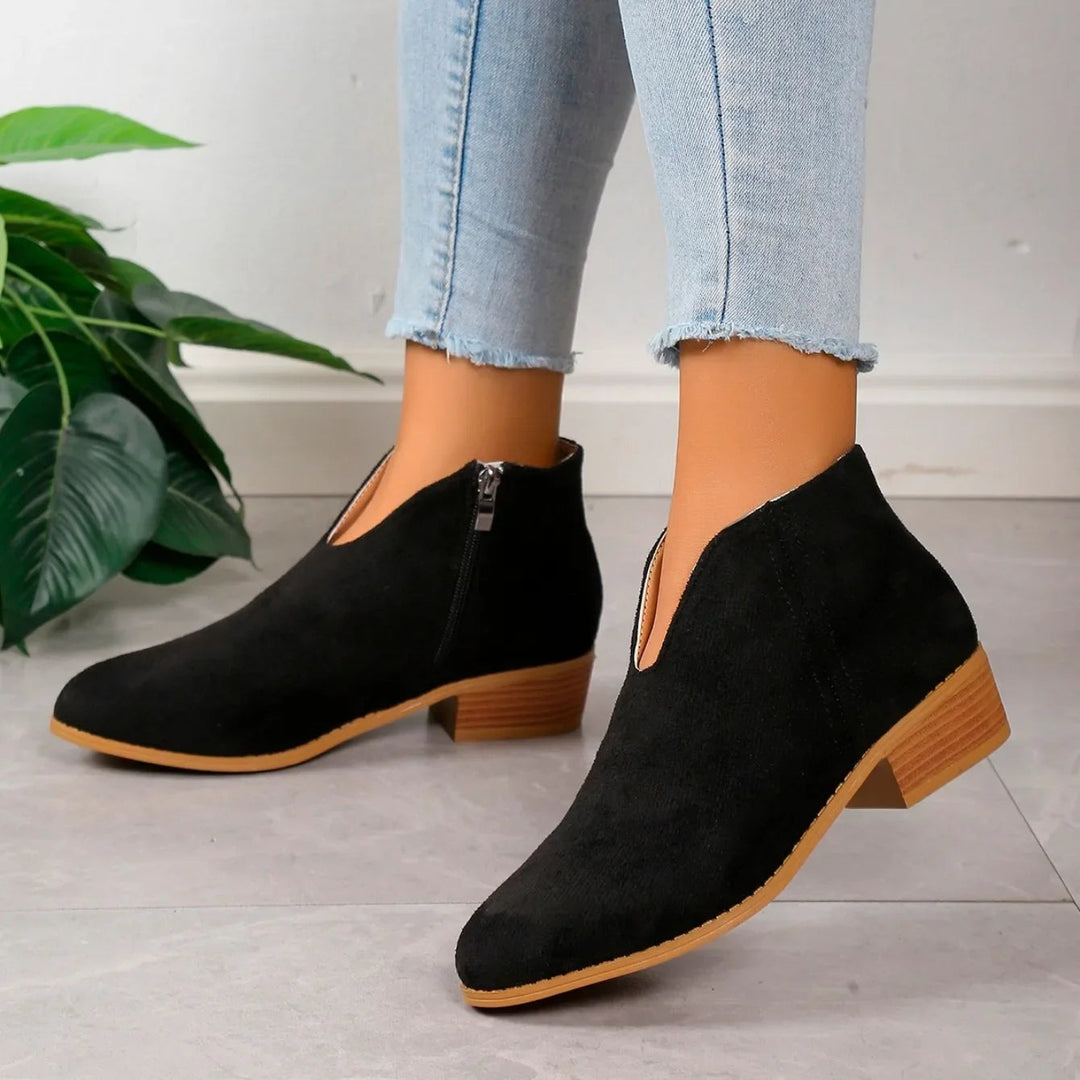Elegantes botines de ante para mujer