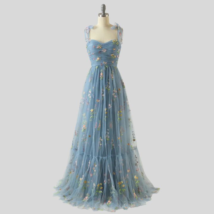 Vestido de Bola de Tul Bordado Elegante – Ropa de Noche de Declaración