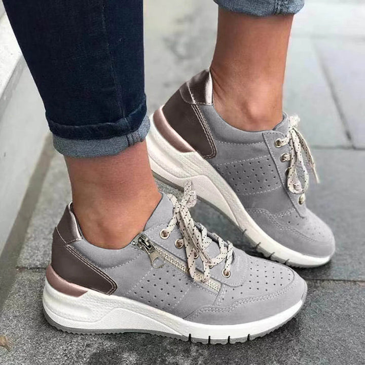 Zapatillas de suela gruesa de última tendencia para mujer