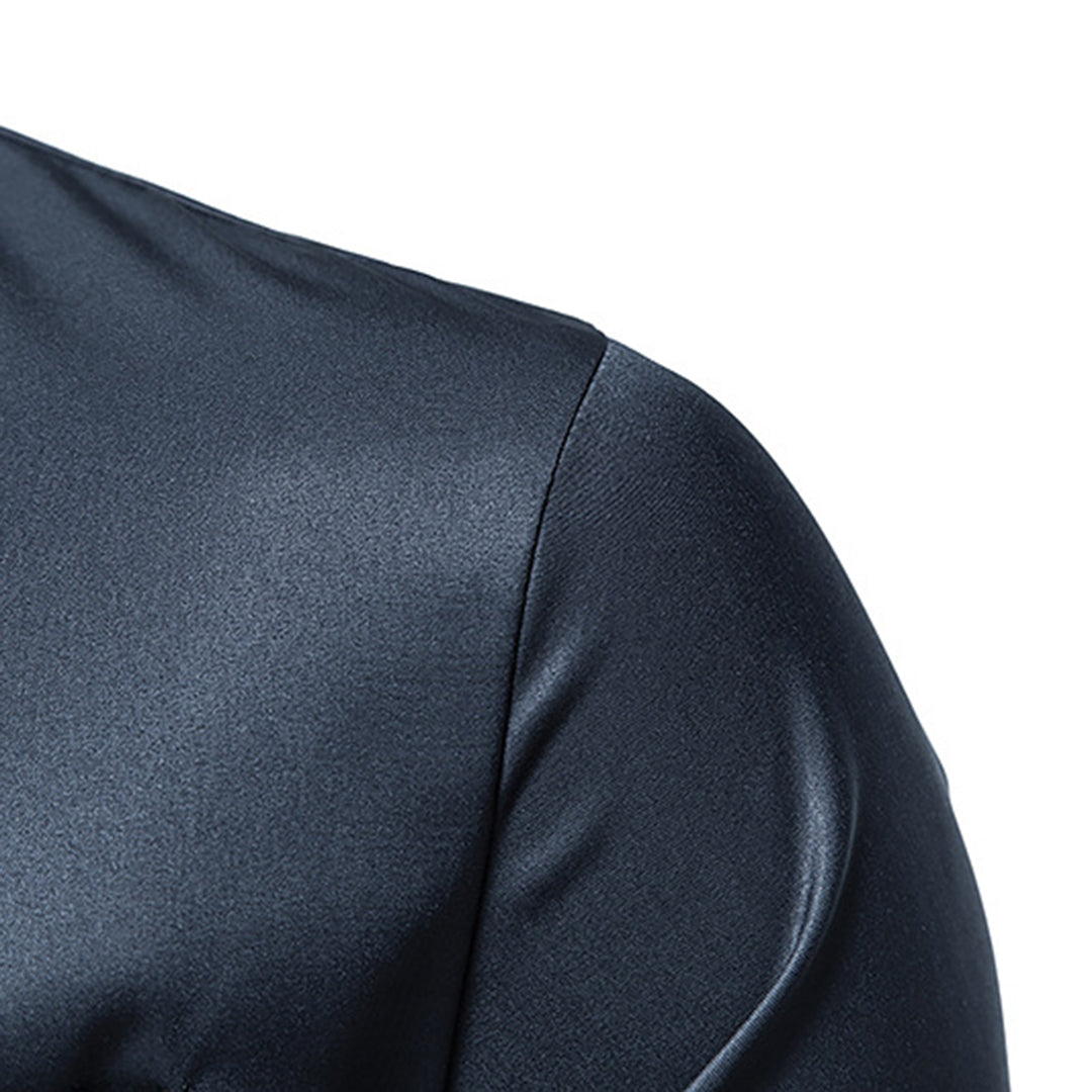 Camisa con detalles de cuadros refinados