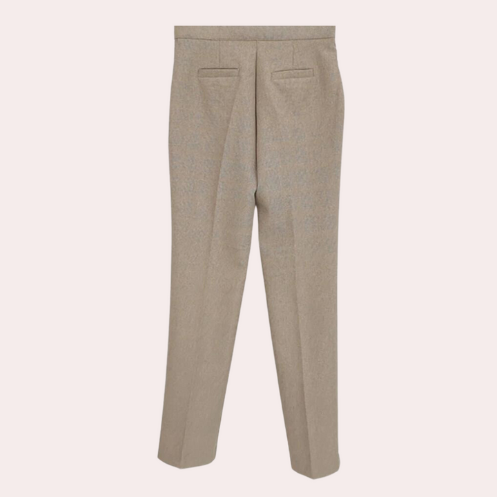 Traje de tres piezas para mujer