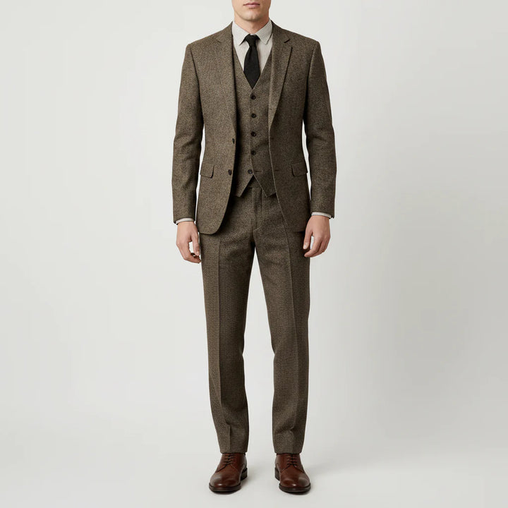 Traje formal de tres piezas de corte ajustado Formvex