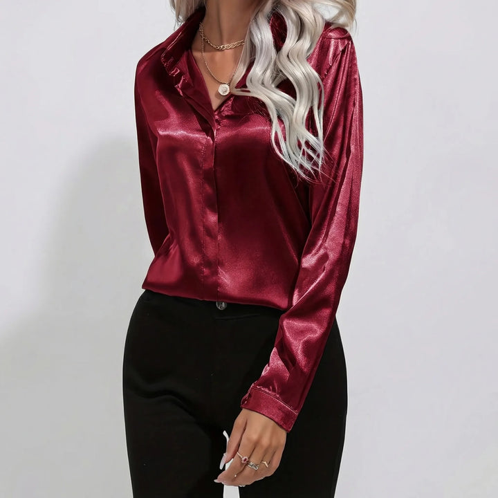 Lustreva - Blusa con botones frontales y acabado satinado