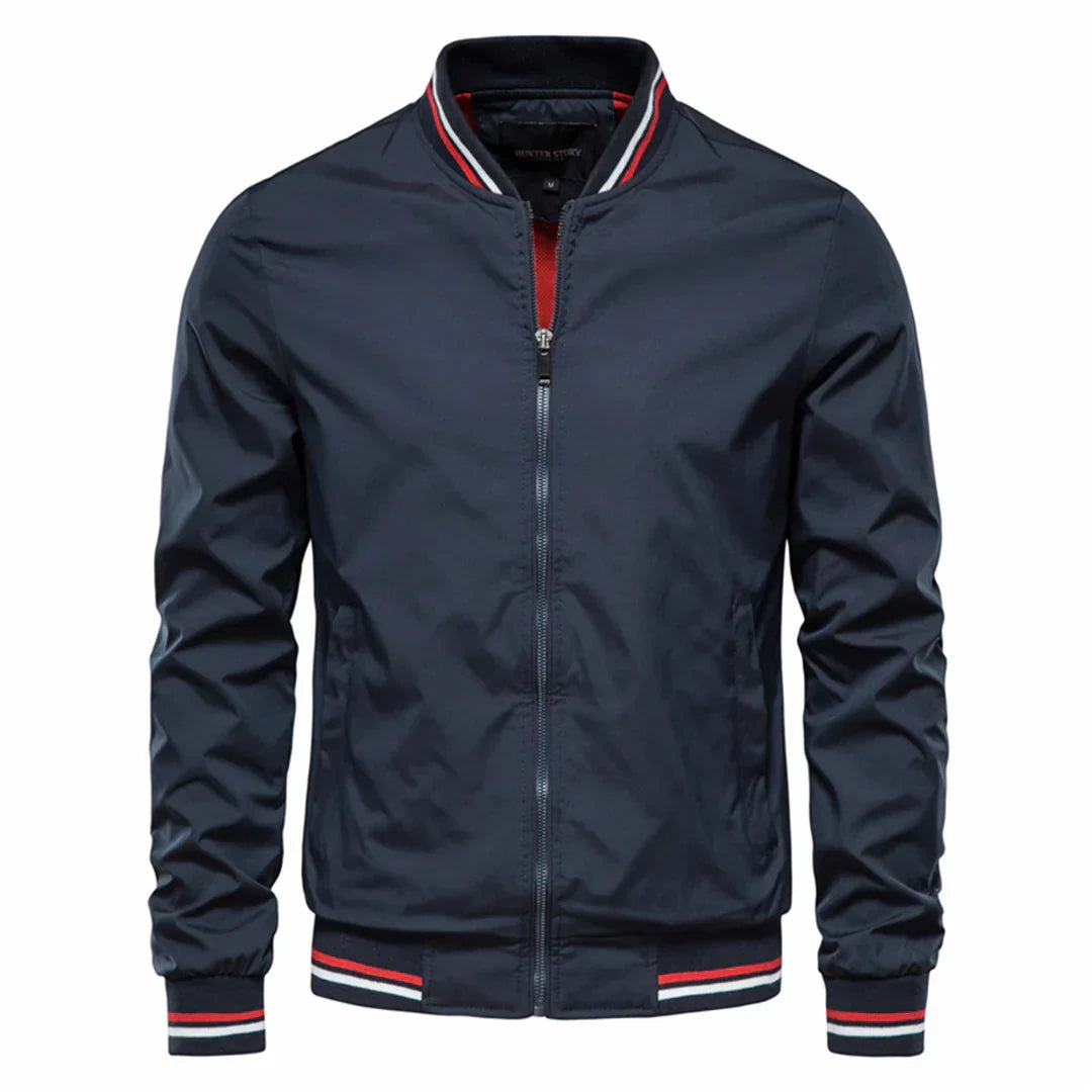 Chaqueta bomber UrbanFlex: estilo elegante y comodidad para el día a día