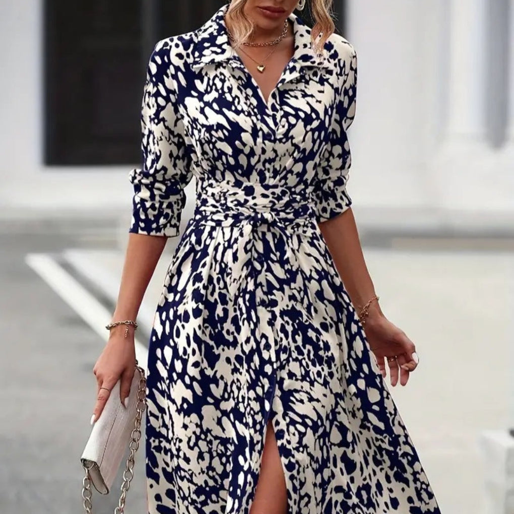 Vestido midi de corte en A con cinturilla ajustable, vista de cerca