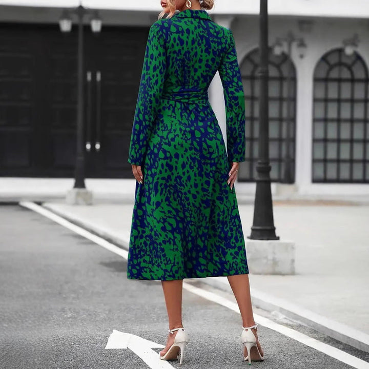 Vestido midi de corte en A con cinturilla ajustable, detalle del tejido