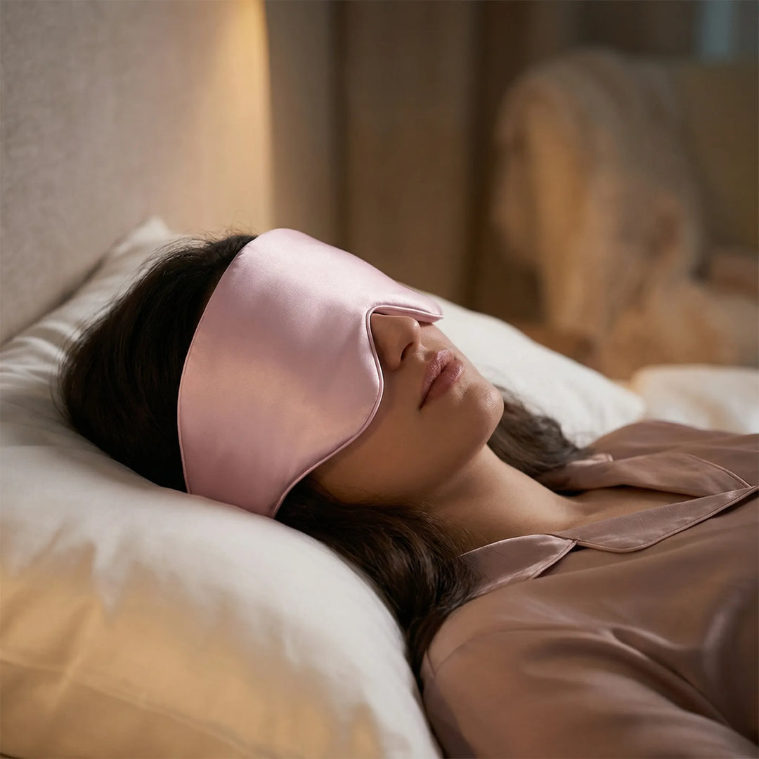 Restova - Mascarilla para dormir ajustable que bloquea la luz