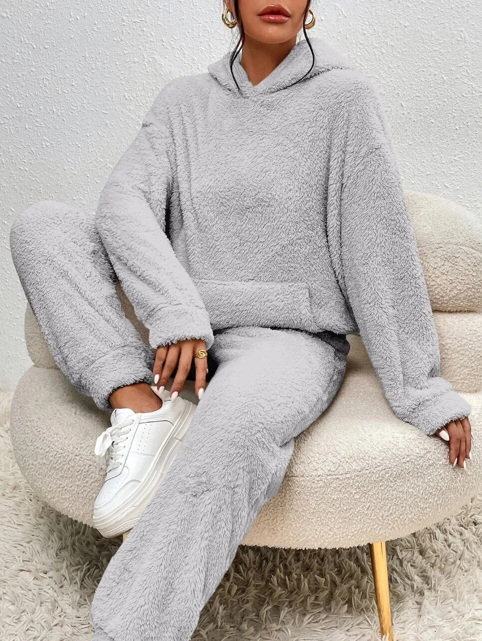 Pijama de felpa con capucha ultracómodo: elegancia acogedora para momentos de relax