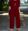 Traje de tres piezas elegante y refinado