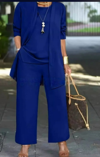 Traje de tres piezas elegante y refinado