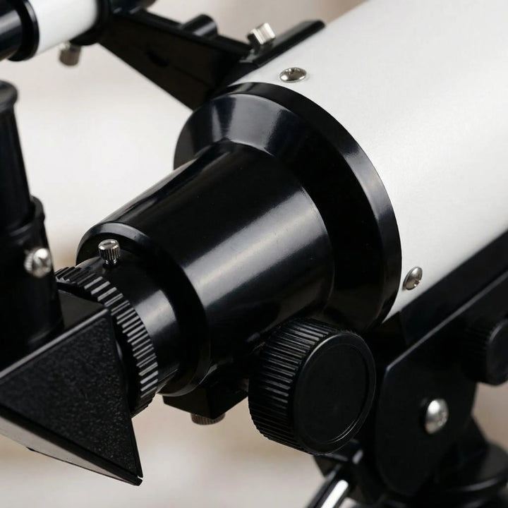 Telescopio refractor Skyvalon de 70 mm con trípode.