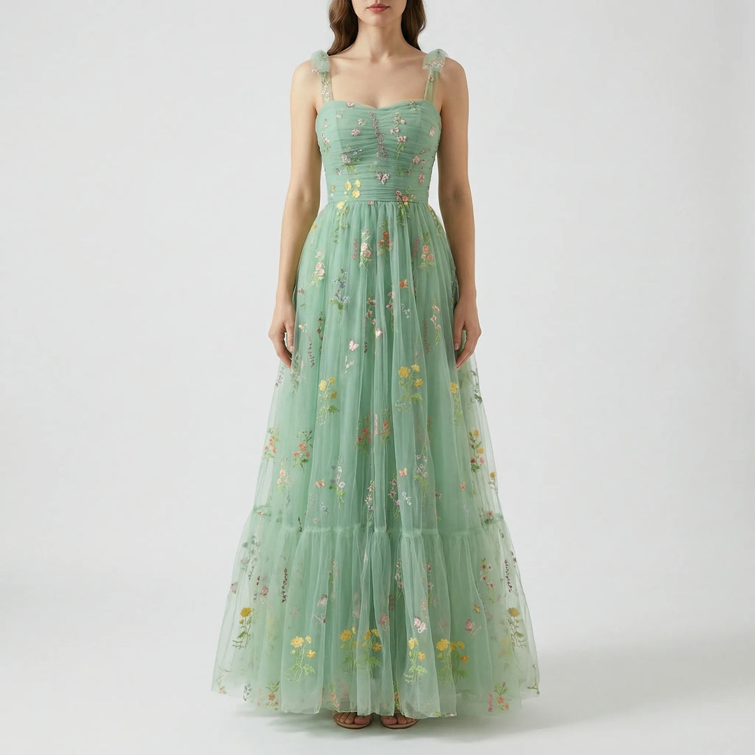 Tullevara - Vestido de gala de tul bordado