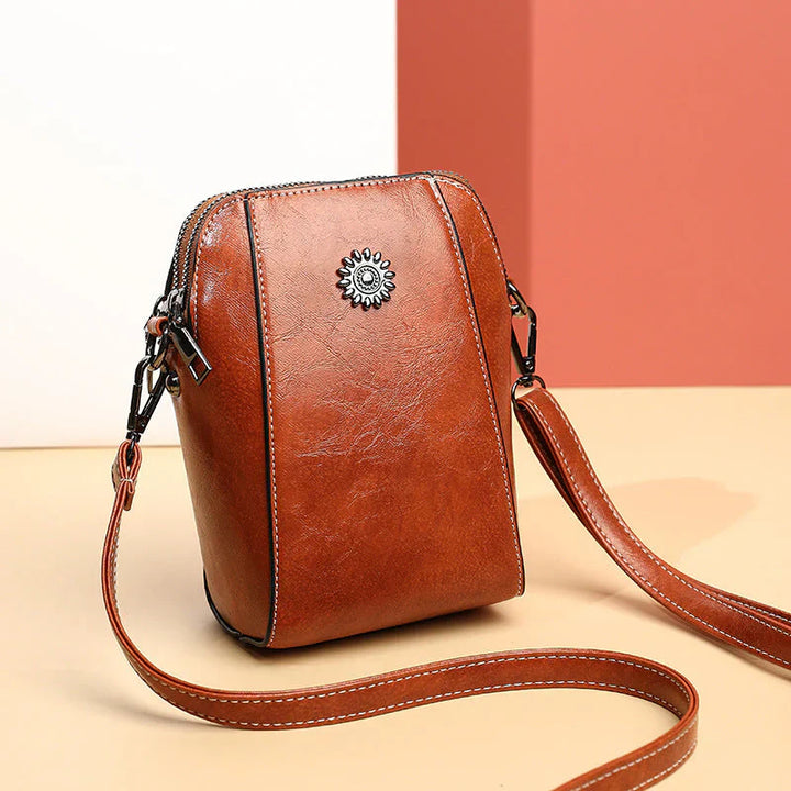 Charina: un bolso de hombro elegante y versátil para mujer