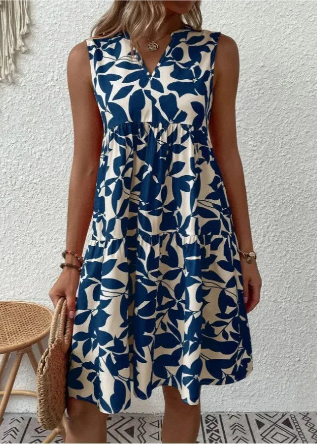 Elegante vestido de verano con cuello en V y silueta femenina