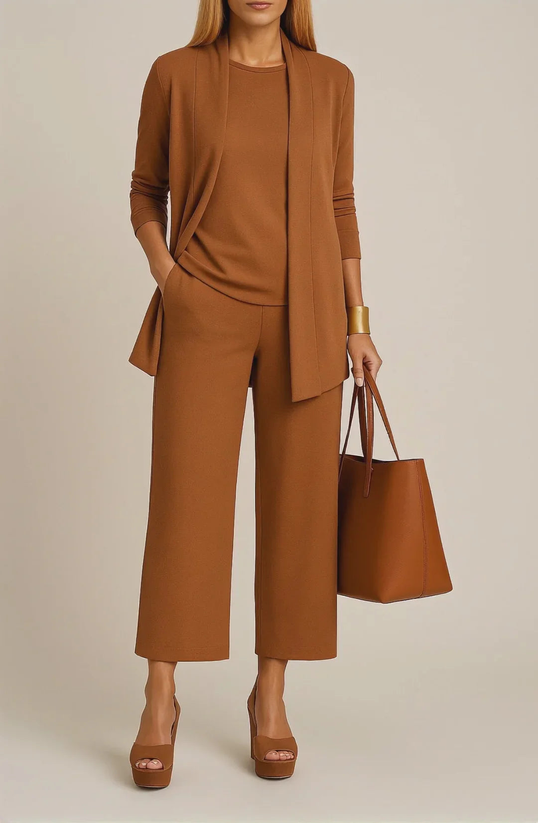 Mackenzie: traje de tres piezas elegante y refinado