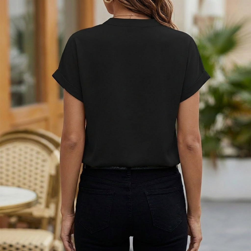Blusa Elegante con Cuello en V Encanto Timeless para Mujeres