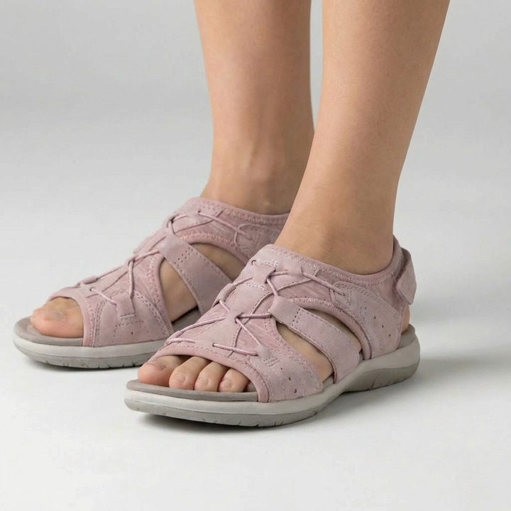 Sandalia de Cuña Ajustable con Tres Tirantes para Mujeres