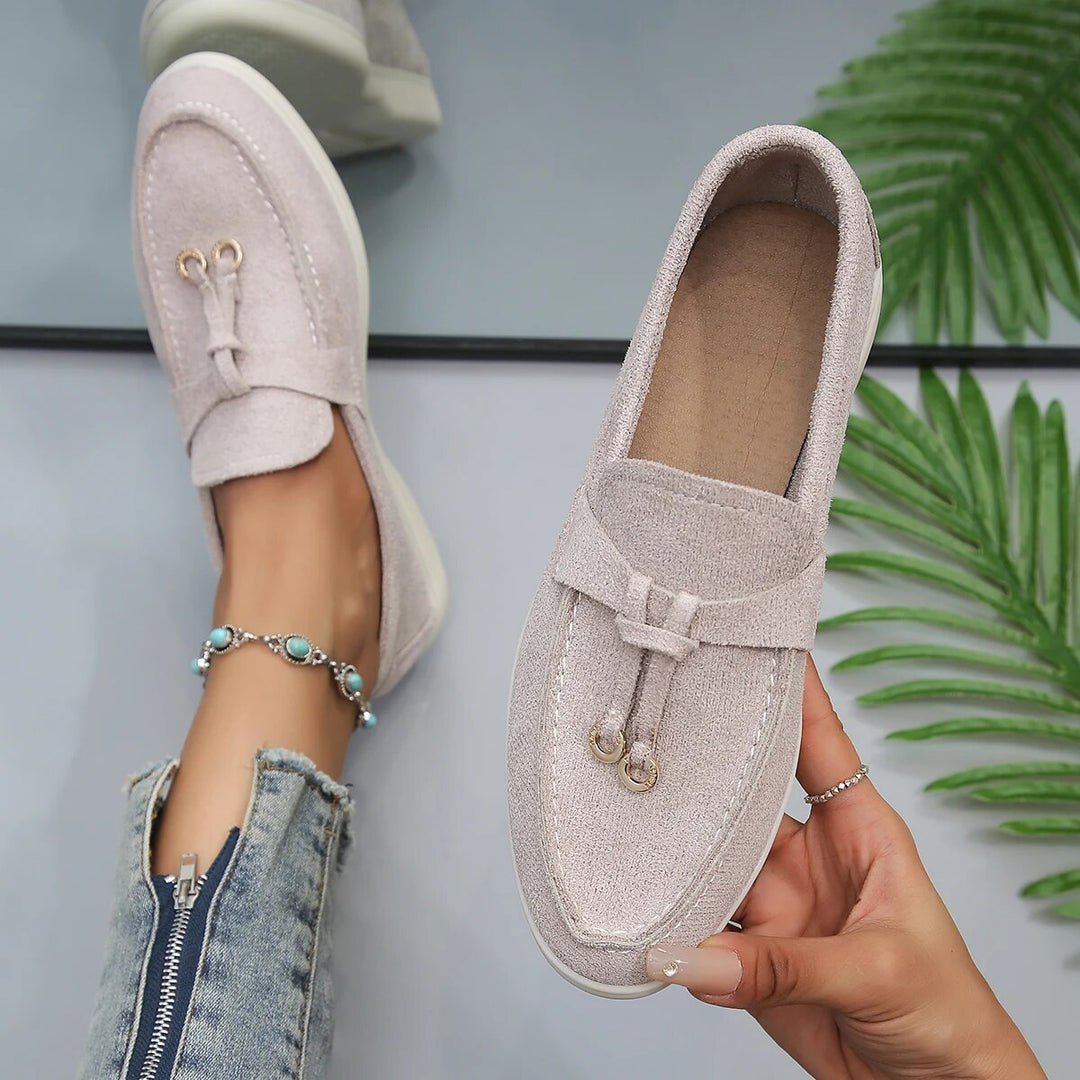Mocasines de piel beige para mujer, sin cordones