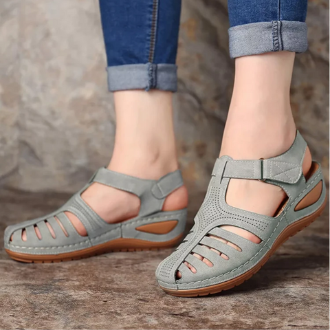 Astrid – Diseñadas para el equilibrio. Sandalias para mujer